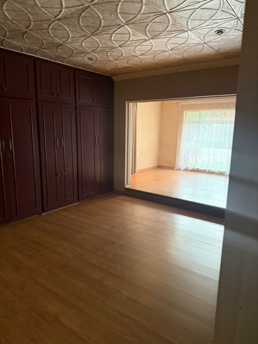 Bedroom Property for Sale in Miederpark North West